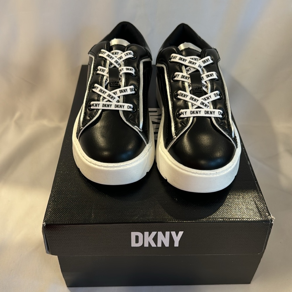 DKNY Girls Brooke Glitter Lace Up Sneaker